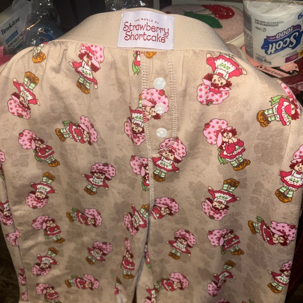Strawberry Shortcake Beige & Pink Printed Pajama Pants - Picture 3 of 7